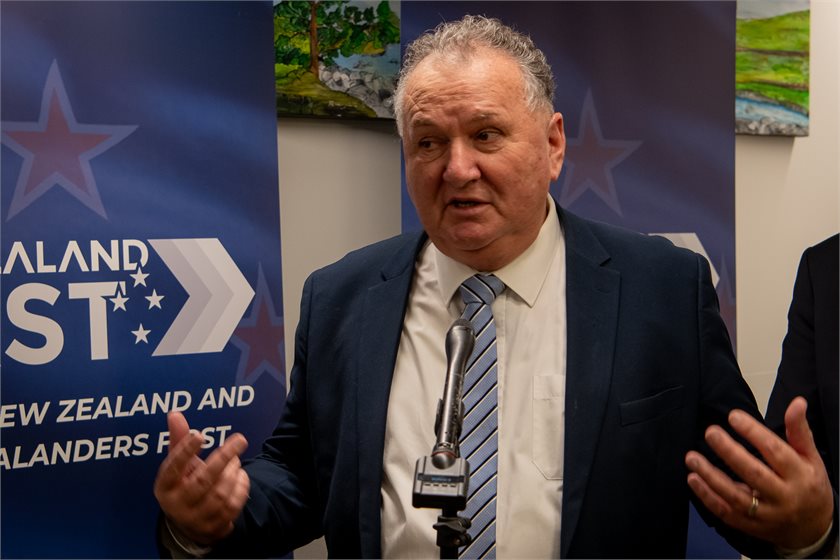 Shane Jones says Supreme Court judges and elected councillors were scared by "belligerent, well-organised" seabed mining opponents.