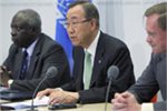 Secretary-General Ban Ki-moon with members of the CEB at press conference Secretary-General Ban Ki-moon with members of the CEB at press conference