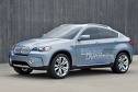 BMW's ActiveHybrid X6 ... V8 power.