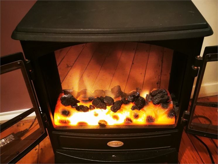 Faux electric coal for the nostalgia buffs