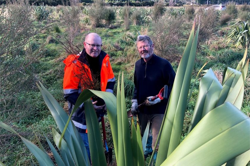 Daran Ponter (left) and Chris Maclean