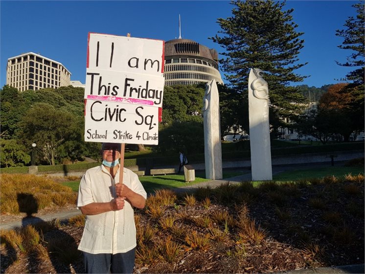 Ken Findlay, 82, supporting the kids