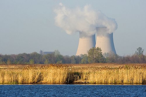 Nuclear power ... 53% in US support more nuclear to fight global warming