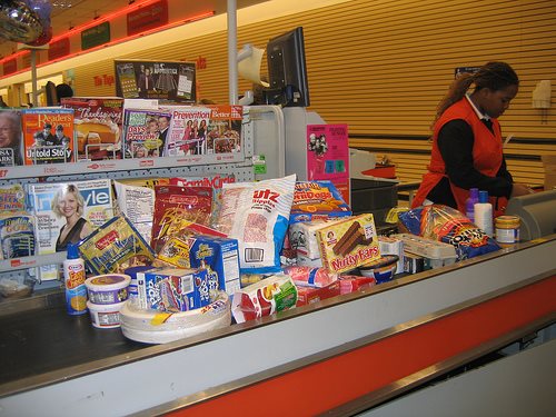 Shoppers ... 75% of LOHAS consumers influenced by environementally-friendly label