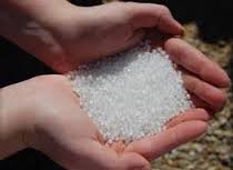 For the past 50 years, microparticles of plastic, called microplastics, have been used in personal care products and cosmetics, replacing natural options.