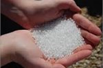 For the past 50 years, microparticles of plastic, called microplastics, have been used in personal care products and cosmetics, replacing natural options. For the past 50 years, microparticles of plastic, called microplastics, have been used in personal care products and cosmetics, replacing natural options.