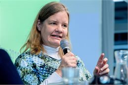 Professpr Miranda Schreurs, University of Michigan, will speak at the Motu Public Policy Seminar this week. Professpr Miranda Schreurs, University of Michigan, will speak at the Motu Public Policy Seminar this week.
