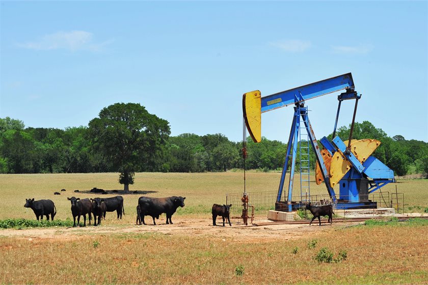 Oil well pumper, Texas