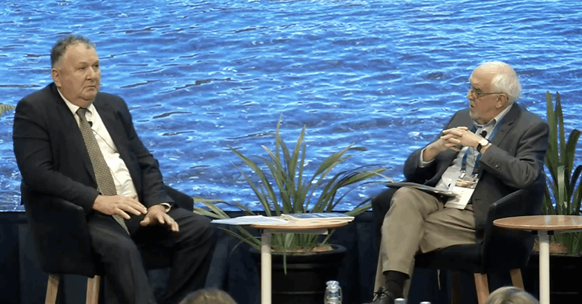 Minister for Oceans and Fisheries Shane Jones with EDS chief executive Gary Taylor