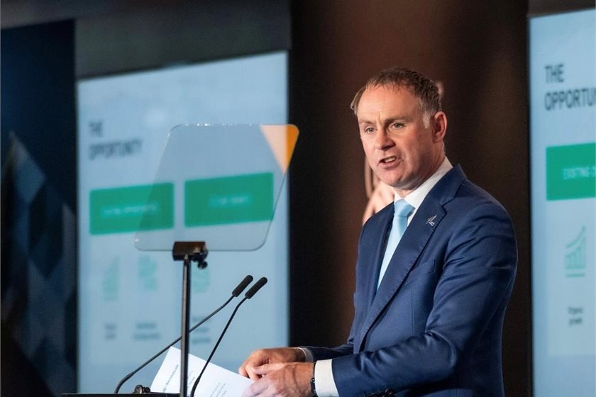 Simon Watts/Facebook