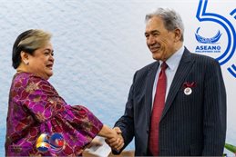 Philippine Foreign Secretary Maria Lazaro and NZ's Foreign Minister Winston Peters in Manila last week