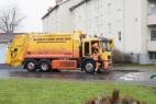 Volvo's test hybrid garbage truck .. 20% less fuel, 30% fewer emissions