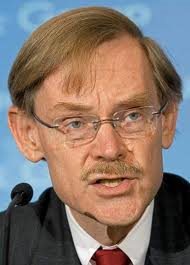 Robert Zoellick ... climate change moving fast.